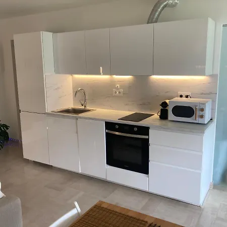 Juan-les-pins Cozy One Bedroom Near The Beaches And The Restaurants Apartment *