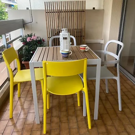Juan-les-pins Cozy One Bedroom Near The Beaches And The Restaurants * Antibes