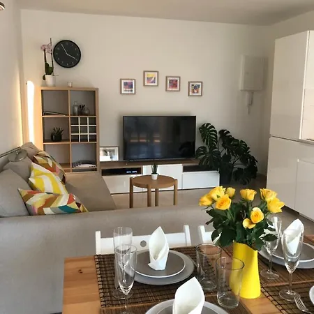 Juan-les-pins Cozy One Bedroom Near The Beaches And The Restaurants *