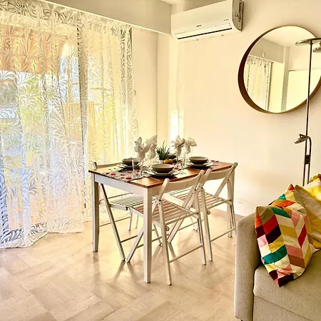 شقة Cozy 1 Bedroom Juan-les-pins - Walk To Beaches, Restaurants, Old Town أنتيب