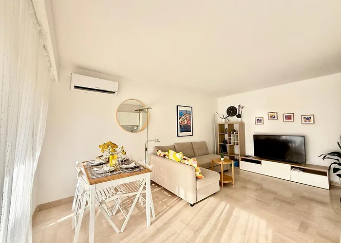 Apartment Cozy 1 Bedroom Juan-les-pins - Walk To Beaches, Restaurants, Old Town Antibes